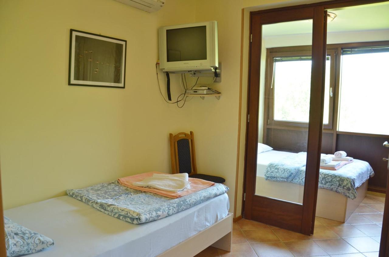Hotel Pelikan Virpazar Exteriér fotografie