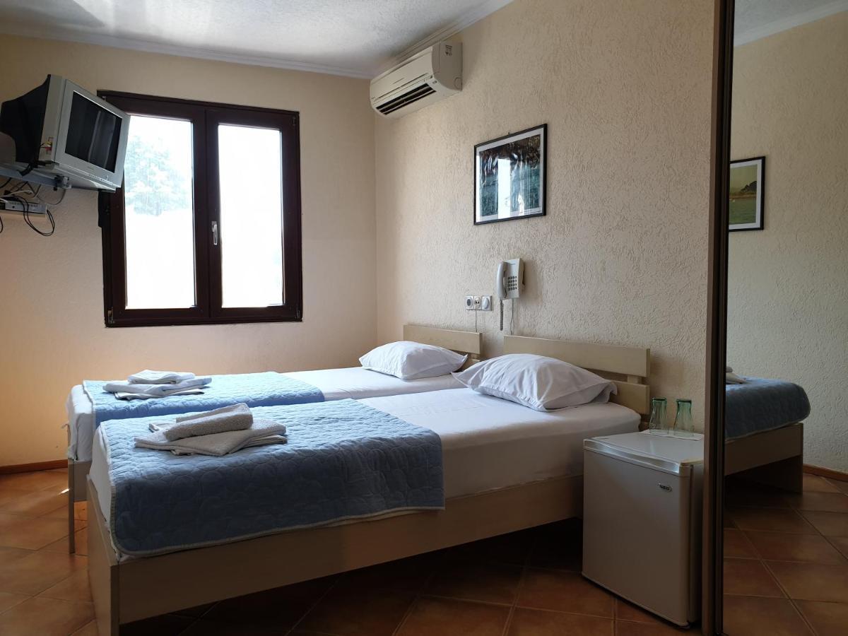 Hotel Pelikan Virpazar Exteriér fotografie
