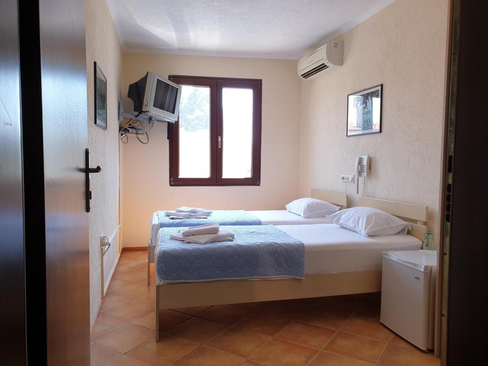 Hotel Pelikan Virpazar Exteriér fotografie